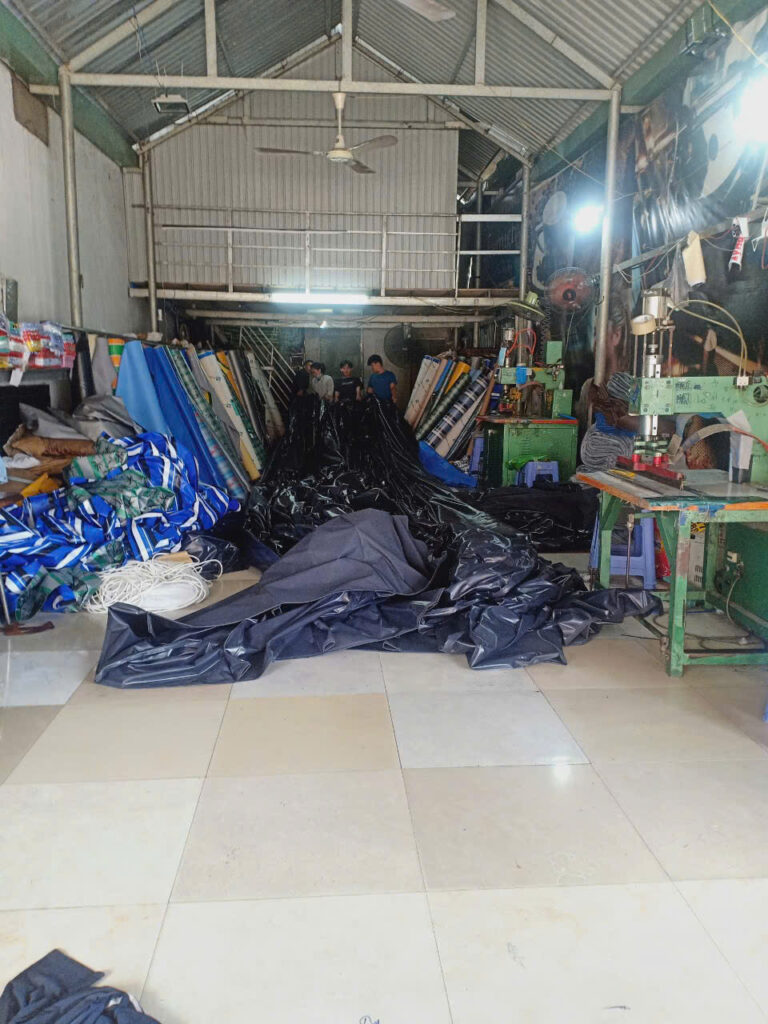 gia công bạt mái xếp tại xưởng